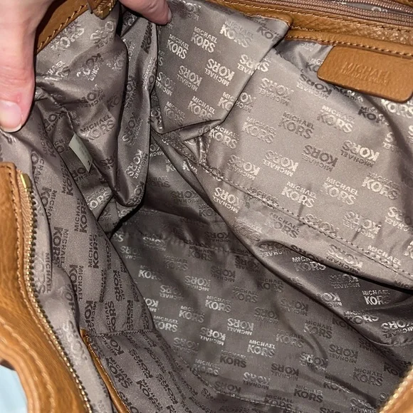 Michael Kors Large Pebbled Leather Carmel Camel Brown Shoulder Bag Hobo Satchel - Picture 8 of 15